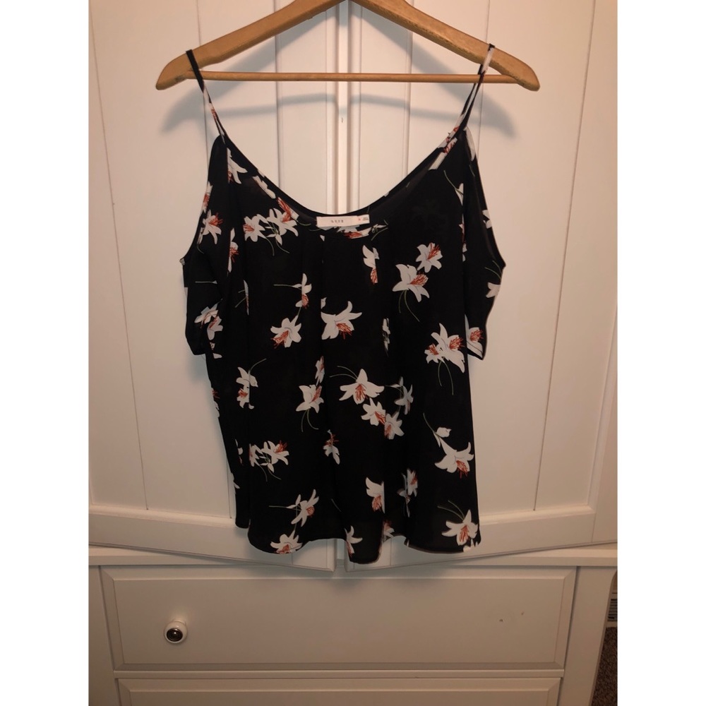 Lush cold shoulder shirt floral
